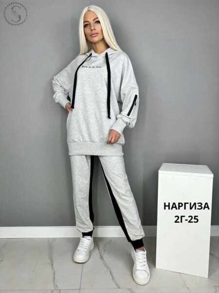 Спортивный костюм